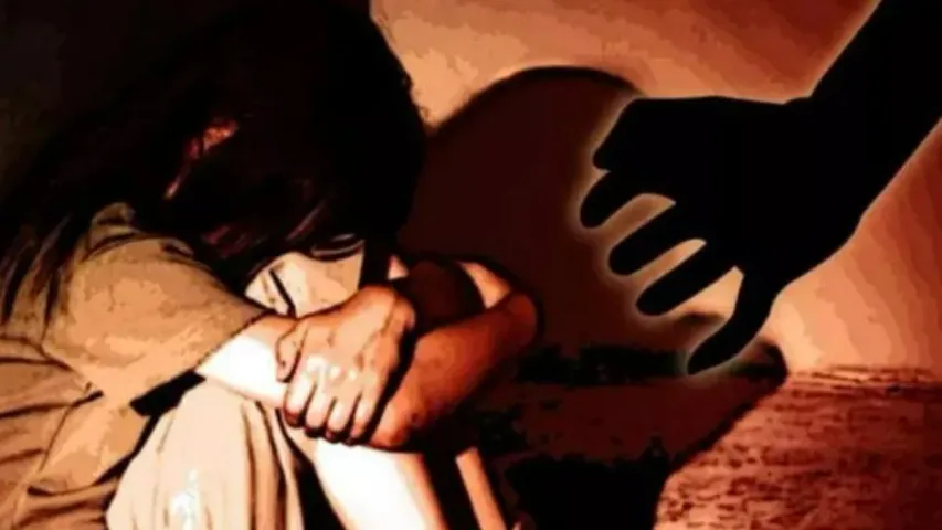 కేంద్రీయ విద్యాలయంలో కీచకుడు!