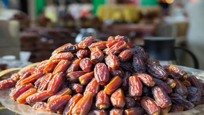Health Benefits of Dates : ఖర్జూర గురించి ఈ సీక్రెట్ రోజూ తినకుండా అసలు వదిలిపెట్టరు!!