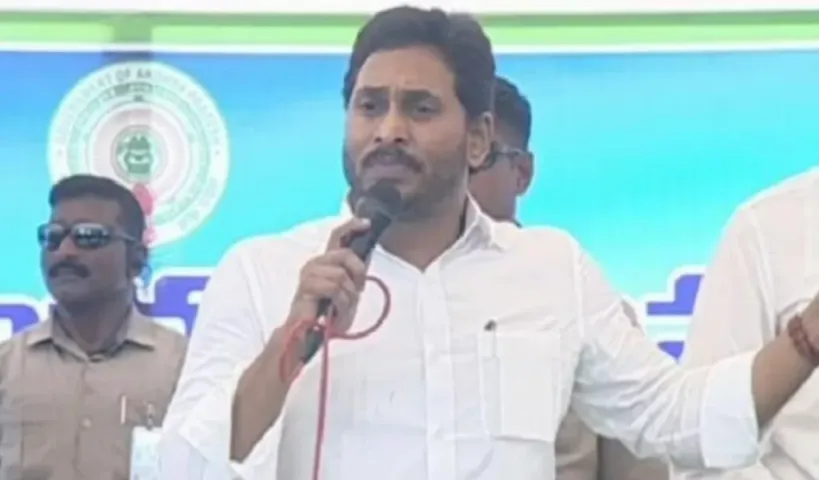అధికారులను నిలదీయడానికి కాదు..వెన్ను తట్టడానికి వచ్చా: సీఎం జగన్!