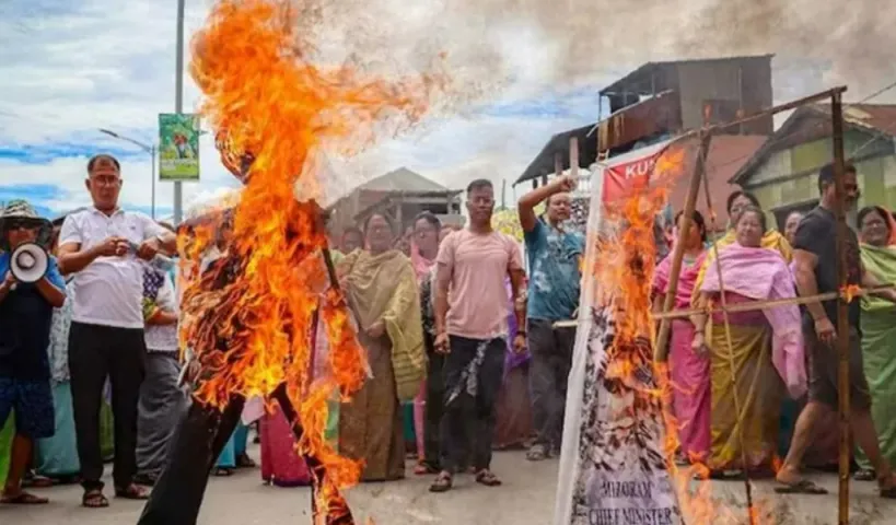 ఆగని మణిపూర్‌ హింస..అర్థరాత్రి దాడి..ముగ్గురి మృతి!