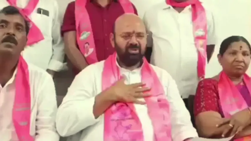 కార్యకర్తల ముందు కంటతడి పెట్టిన ముత్తిరెడ్డి