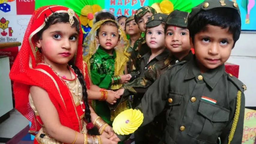 Raksha Bandhan: స్కూళ్లకి కీలక ఆదేశాలు.. రాఖీ వేళ విద్యార్థులను ఆ విషయంలో శిక్షించొద్దు!