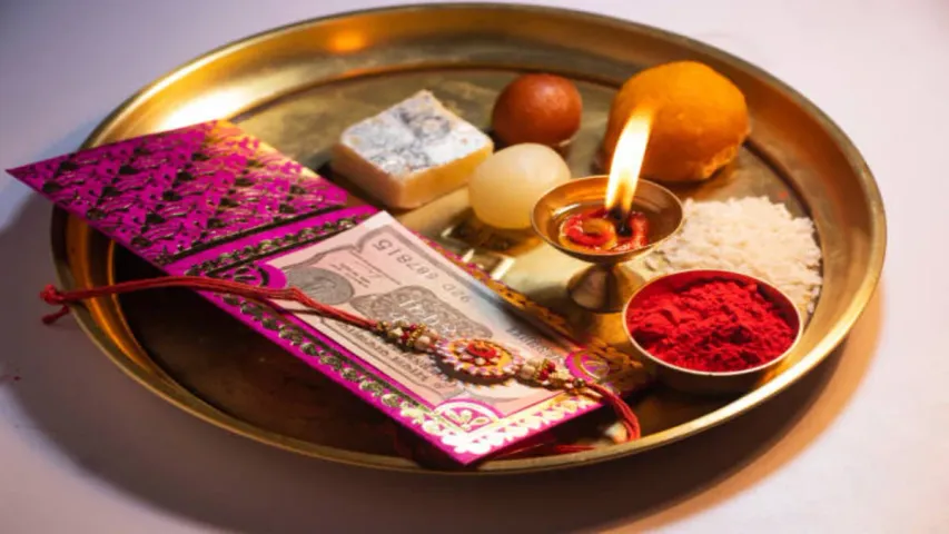 Raksha Bandhan 2023 : నేడు రక్షాబంధన్..రాఖీ కట్టేటప్పుడు ఈ 5వస్తువులు ప్లేట్‎లో ఉండాలి..!!