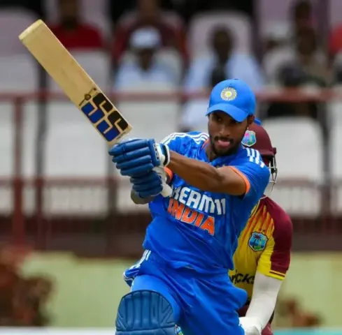 అరుదైన రికార్డు సాధించిన తిలక్‌ వర్మ..