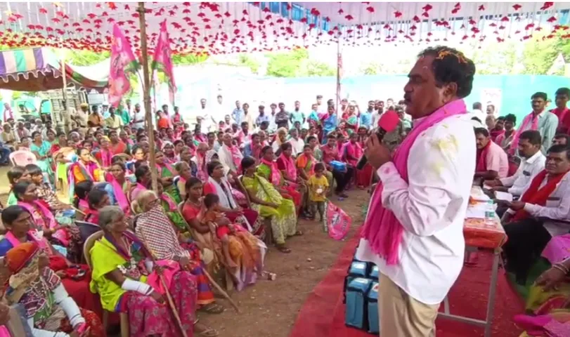 Errabelli Dayakar Rao: ఆ పార్టీ ని నమ్ముకుంటే నట్టేట మునిగినట్లే..! : మంత్రి దయాకర్ రావు