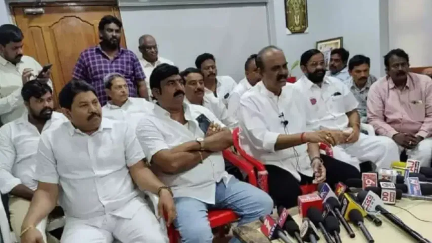 Bolishetti Srinivas: పోలీసులు జనసేన కార్యకర్తలను ఉగ్రవాదుల్లా చూస్తున్నారు