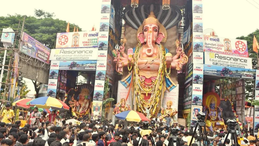 Khairatabad Ganesh: రేపు ఖైరతాబాద్ మహాగణపతి శోభాయాత్ర సాగేది ఎలాగంటే..?