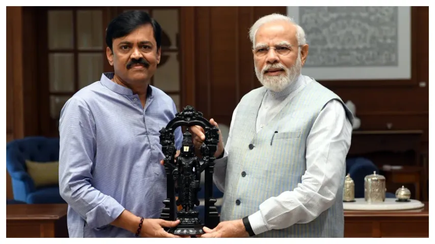GVL Narasimha Rao: వైజాగ్ స్టీల్ ప్లాంట్ ప్రైవేటీకరణకు బ్రేక్.. బీజేపీ ఎంపీ జీవీఎల్ కీలక ప్రకటన