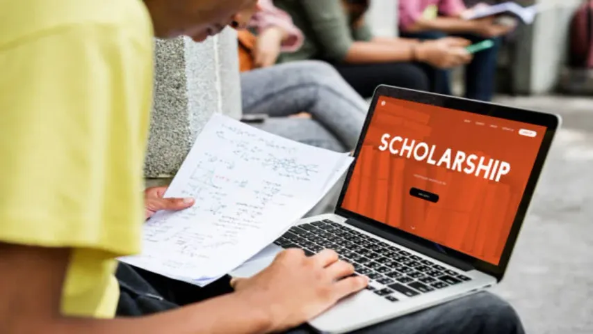 Scholarship: విద్యార్థులకు శుభవార్త...స్కాలర్ షిప్ దరఖాస్తుల గడువు పెంపు..పూర్తి వివరాలు ఇవే..!!