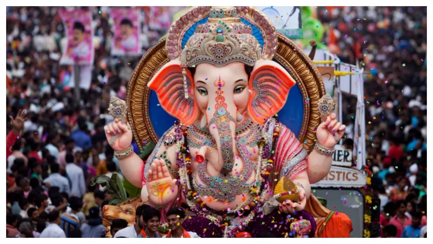 Khairatabad Ganesh: ఈ ఏడాది ఖైరతాబాద్ వినాయకుడు ఏ రూపంలో దర్శనమిస్తున్నాడంటే..?
