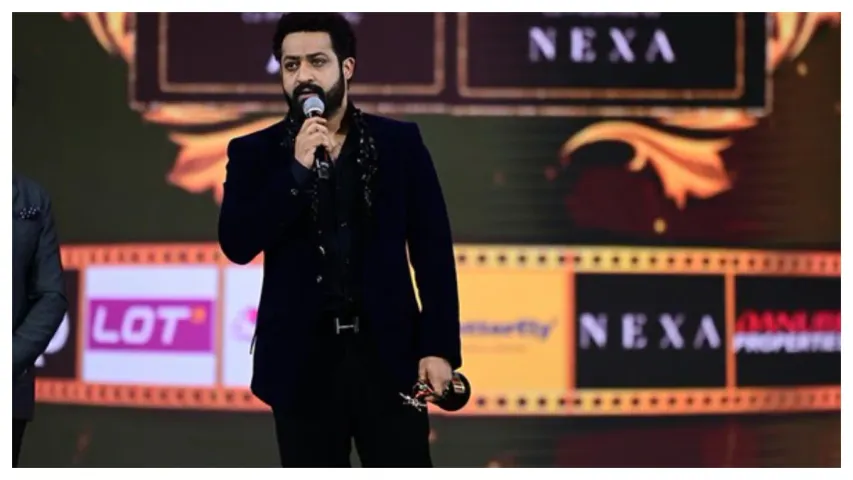 NTR: నేను కిందపడ్డ ప్రతిసారి వారు నన్ను.. యంగ్ టైగర్‌ ఎన్టీఆర్‌ ఎమోషనల్‌ స్పీచ్‌..!!