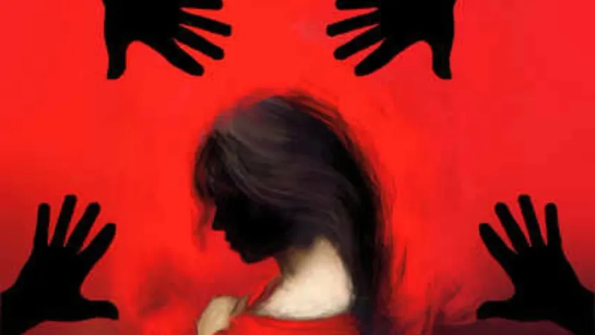 UP Gangrape: యూపీలో దారుణం.. యువతిపై గ్యాంగ్ రేప్