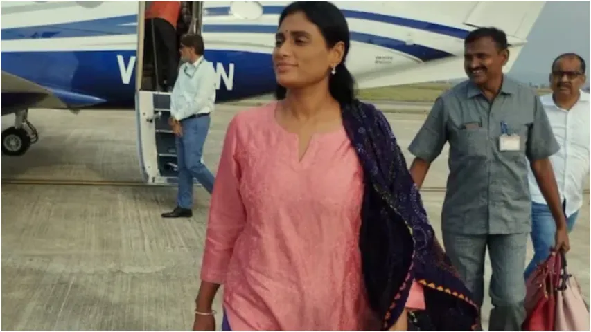 Sharmila: ఇడుపులపాయలో షర్మిల.. కాంగ్రెస్‌లో విలీనంపై కీలక ప్రకటన చేసే అవకాశం!
