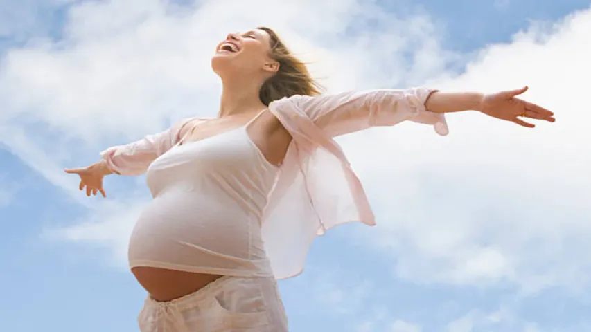 Pregnancy Parenting Tips : గర్భిణీలు నవ్వితే ఎన్ని ఆరోగ్య ప్రయోజనాలున్నాయో తెలుసా?
