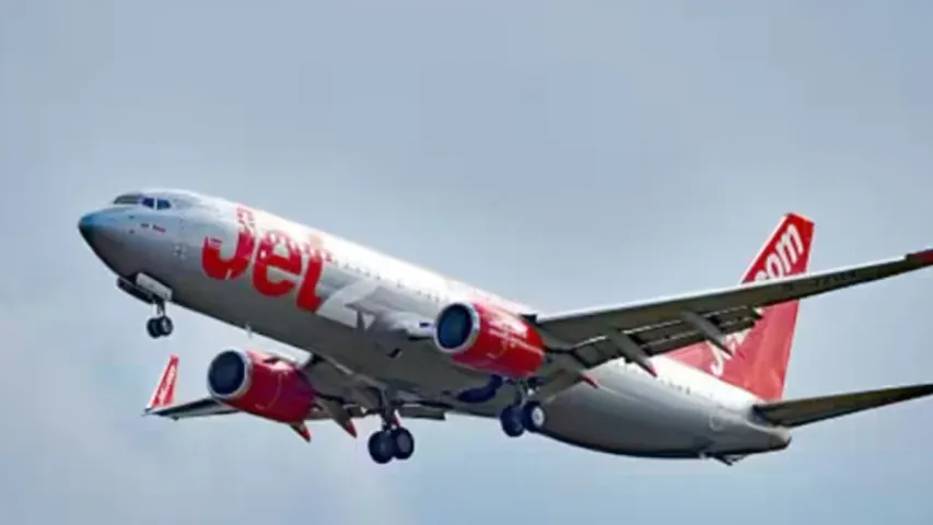Jet 2 Air ways: షుగర్‌ ఉందని విమానం నుంచి దింపేశారు!