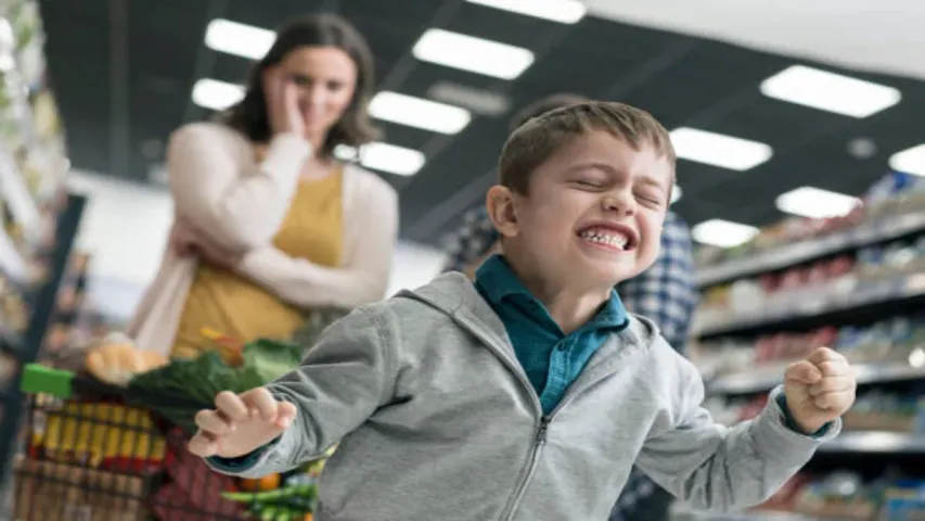 Parenting Tips : పేరేంట్స్...అమ్మాయిలను గౌరవించేలా అబ్బాయిలను ఎలా పెంచాలో తెలుసా?
