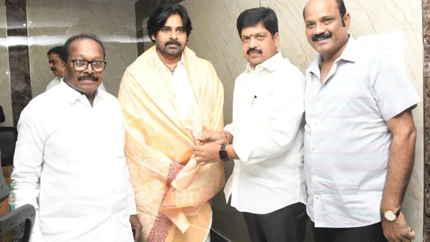 Pawan kalyan TDP: 'ఐసీయూలో ఉన్న వైసీపీని చూస్తే జాలేస్తోంది'.. పవన్‌ కళ్యాణ్‌తో టీడీపీ నేతల భేటీ..!