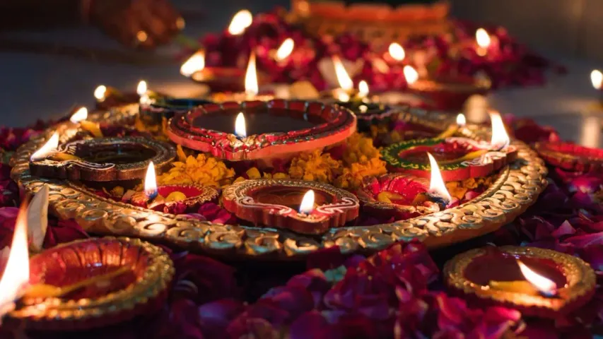 Ugadi 2024: ఉగాది నాడు ఈ 5 ప్రదేశాలలో దీపం వెలిగిస్తే అదృష్టలక్ష్మీ తలుపు తట్టడం ఖాయం.!