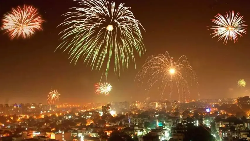Diwali: ఆ రాష్ట్రంలో అదిరిపోయే దీపావళి కానుక.. ఇక వాళ్లకి పండగే..