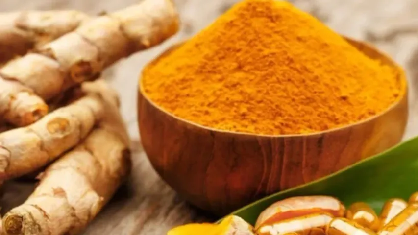 Turmeric:  పసుపు అతిగా తీసుకుంటున్నారా.. ఆరోగ్యానికి చాలా ప్రమాదం..!