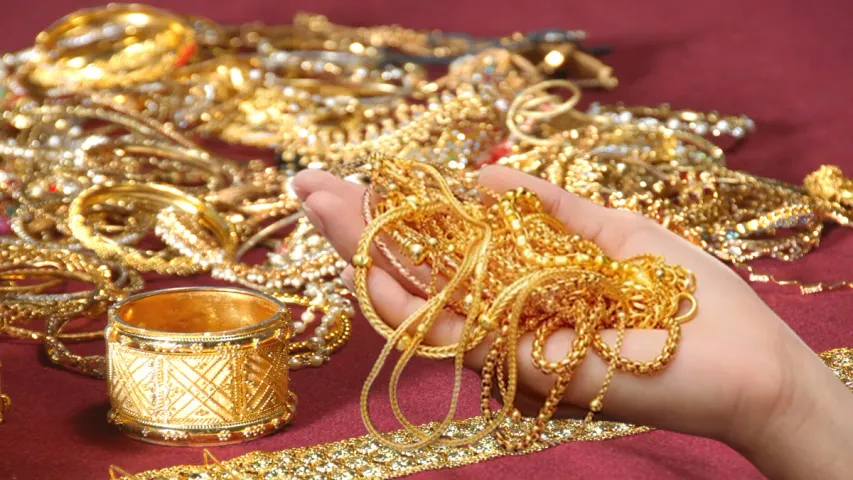 Gold Rate: గుడ్ న్యూస్.. బంగారం ధరలు కిందికి.. వారంలో ఎంత తగ్గిందంటే.. 