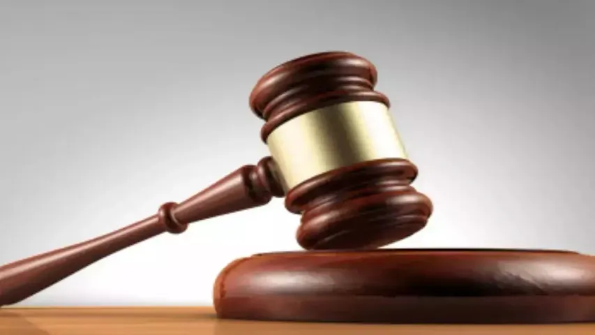 Court Judgment : భార్యే భర్తకు భరణం ఇవ్వాలి.. కోర్టు సంచలన తీర్పు..!!