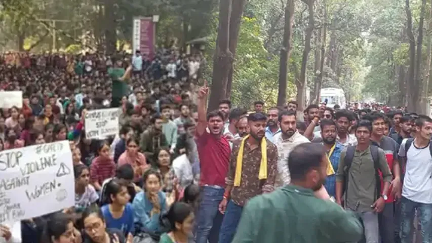 IIT-Banaras: ఐఐటీ-బనారస్‌లో చల్లారని మంటలు.. మరో విద్యార్థినిపై వేధింపులు 