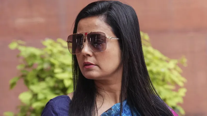 Mahua Moitra : మహువా ఇంటికి వెళ్లిన అధికారులు.. చివరికి