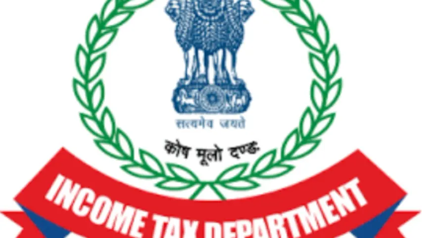 IT Raids: తమిళనాడు పీడబ్ల్యూడీ మినిస్టర్ ఇంట్లో ఐటీ దాడులు!