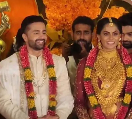 వివాహ బంధం లోకి అడుగుపెట్టిన రాధ కూతురు కార్తీక!