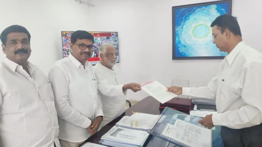 రైతుబంధుపై మంత్రులు మాట్లాడితే నోటీసులు ఇవ్వండి.. బిఆర్ఎస్ ఎంపీ షాకింగ్ కామెంట్స్.!