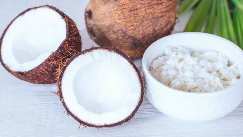 Health Tips: పచ్చికొబ్బరిని తింటే ఇన్ని లాభాలా.. ఆ సమస్యలన్నీ మటుమాయం..