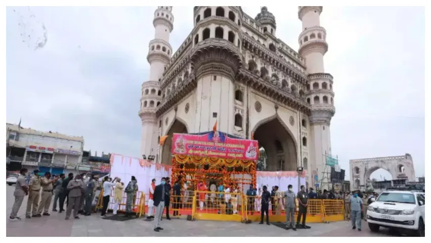 Telangan Elections 2023:ఎన్నికల సందర్బంగా దేవాలయాల బాట పడుతున్న అగ్ర నేతలు