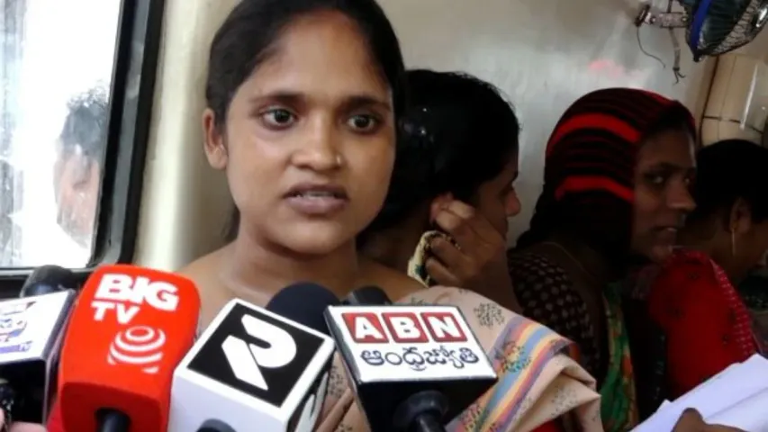 బెడ్డుపై నుంచి డస్ట్ బిన్ లోకి పసికందు.. విజయవాడ ఆస్పత్రిలో అసలేం జరుగుతోంది?