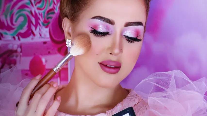 Make up Tips: రోజూ మేకప్ వేసుకుంటున్నారా జాగ్రత్త..ఈ సమస్యలు తప్పవు