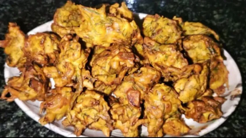 Christmas Recipe: క్రిస్మస్‌ పిక్నిక్‌ స్పెషల్‌.. క్రంచీ పకోడాలను తయారు చేయండిలా!