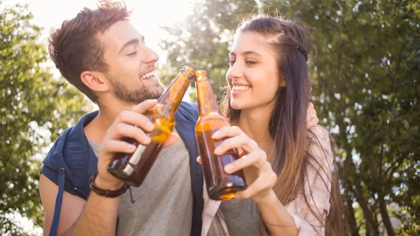 drinking beer benefits: బీర్‌ తాగితే శృంగార సామర్థ్యం పెరుగుతుందా?