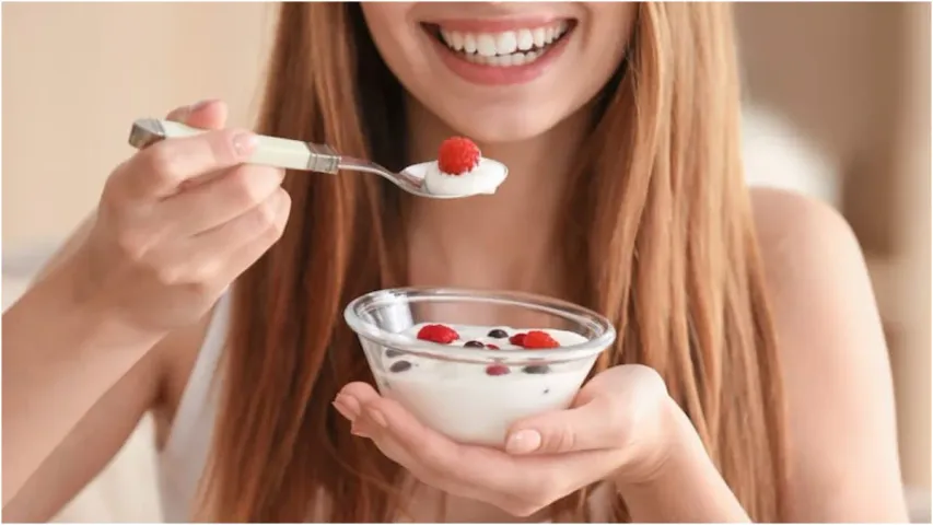Curd Health: రోజూ పెరుగు తింటున్నారా.. అయితే ఇవి తెలుసుకోండి ..!