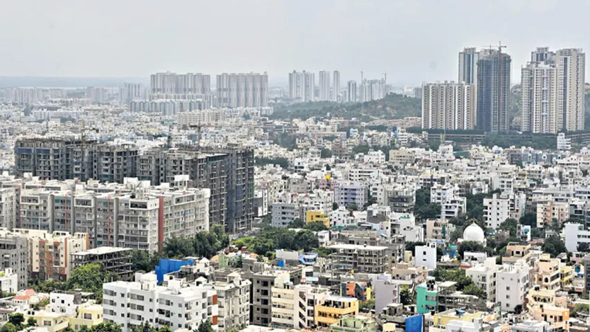 Hyderabad Properties : హైదరాబాద్ లో ఇల్లు కొనడమంటే కష్టమే గురూ.. దేశంలోనే ఎక్కువ ధరలు!