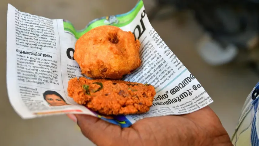 న్యూస్ పేపర్ లో ప్యాక్ చేసిన ఆహారం తింటున్నారా?.. జాగ్రత్త!