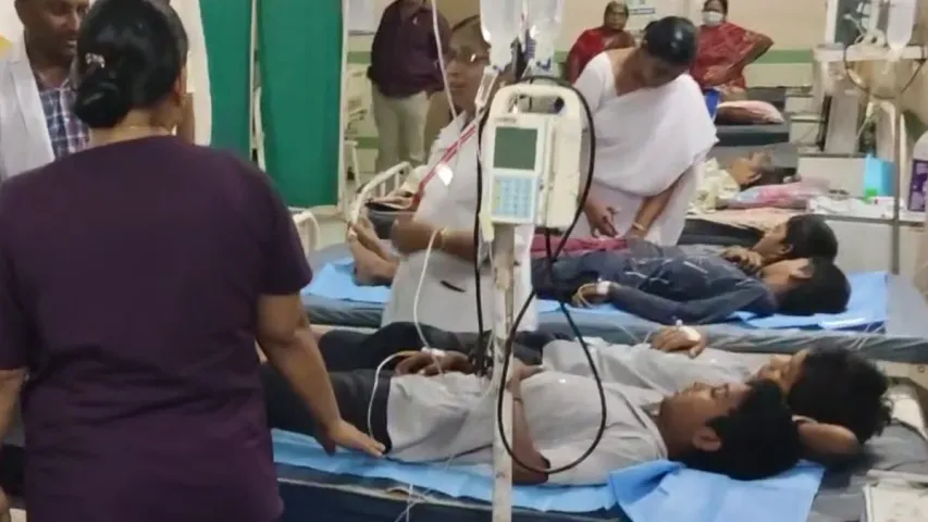 Andhra Pradesh : హాస్టల్‌లో ఫుడ్‌ పాయిజన్.. 20 మంది విద్యార్థులకు అస్వస్థత..