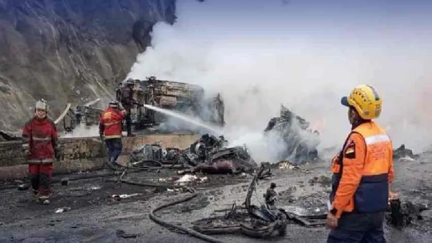 Accident: ఘోర ప్రమాదం.. 16 మంది మృతి..