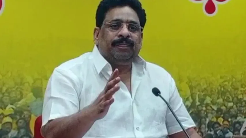 Buddha Venkanna: నువ్వేంటి..నీ స్థాయి ఏంటి?.. కేశినేనిపై నిప్పులు చెరిగిన బుద్దా వెంకన్న..!