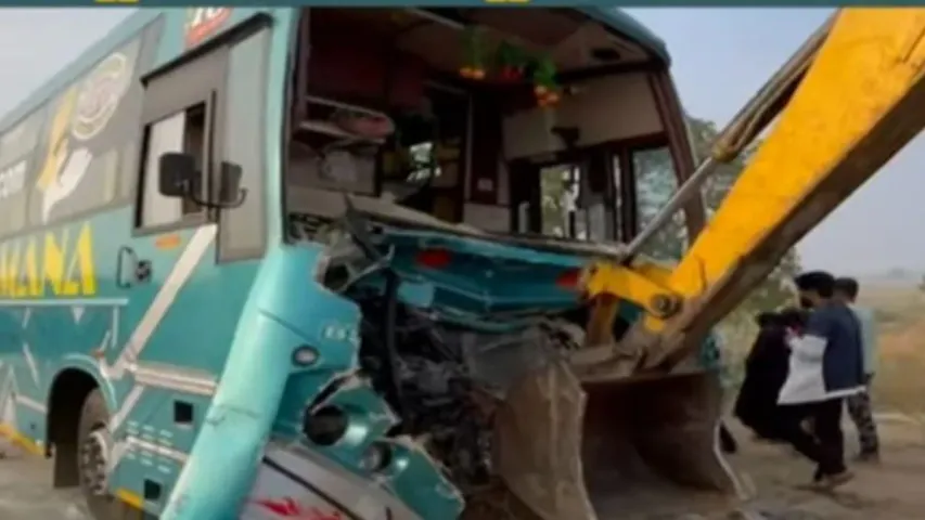 Crime News: అనంతపురం జిల్లాలో ఘోర రోడ్డు ప్రమాదం..నలుగురు మృతి