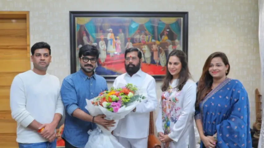 Charan-Upasana : మహారాష్ట్ర సీఎంని కలిసిన చరణ్‌ దంపతులు