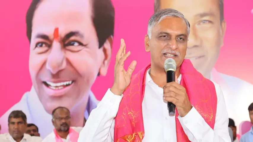 ప్రభుత్వానికి కొంత టైమ్ ఇద్దాం.. హరీష్ రావు కీలక వ్యాఖ్యలు!