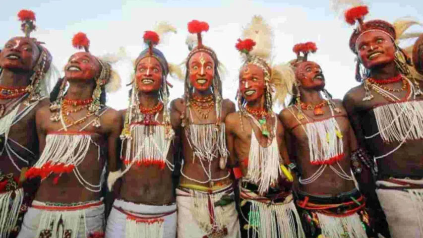 Strange Tradition: వామ్మో ఇదెక్కడి ఆచారం..పెళ్లి కూతురిపై ఉమ్ము వేస్తారా.?