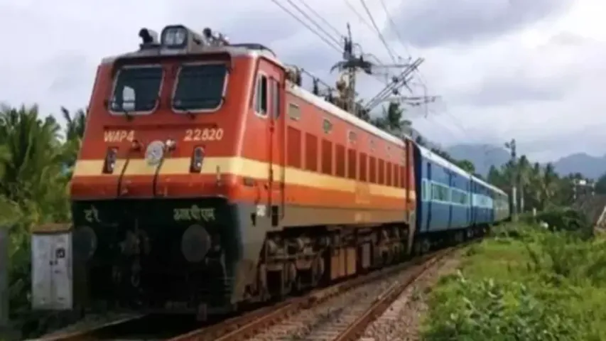 Trains Cancelled: వందేభారత్‌ తో పాటు 22 రైళ్లు రద్దు!