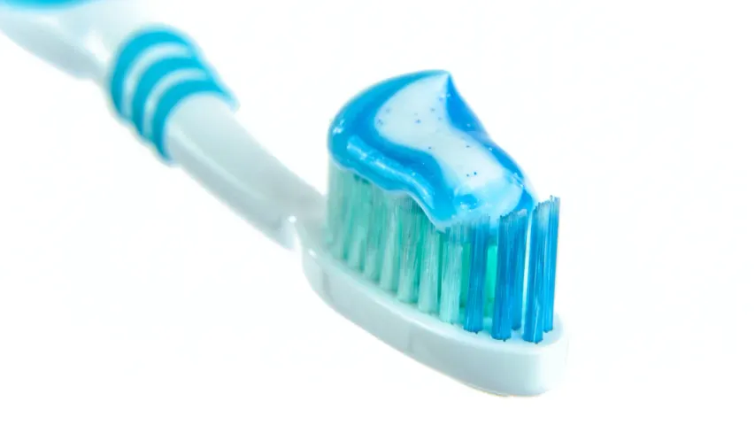 Tooth Brush: పాడైపోయిన టూత్ బ్రష్‌ను పారేయవద్దు.. ఇలా యూజ్‌ చేస్తే చిటికిలో పనులు పూర్తి!