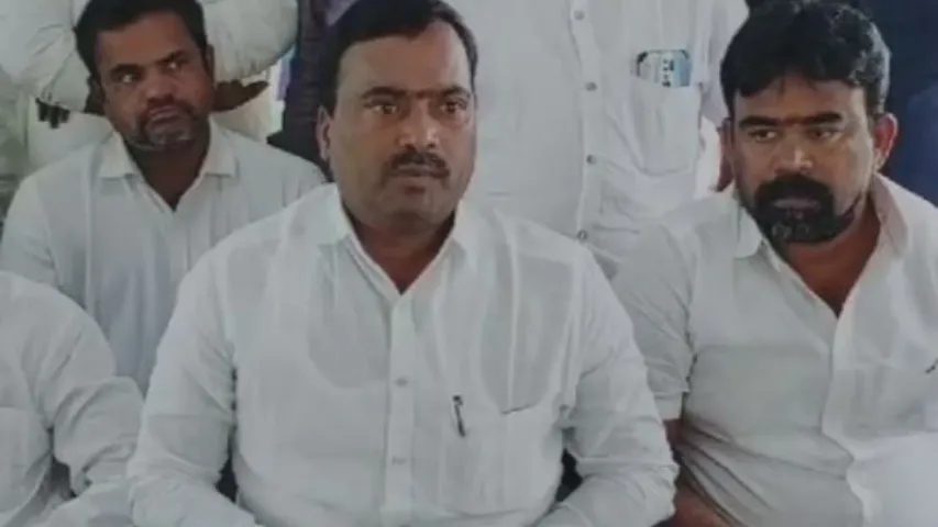 Anakapalle: 'పులిని చూసి నక్క వాత పెట్టుకున్నట్టు ఉంది'.. యువగళం పాదయాత్రపై వైసీపీ నేత కౌంటర్లు.!